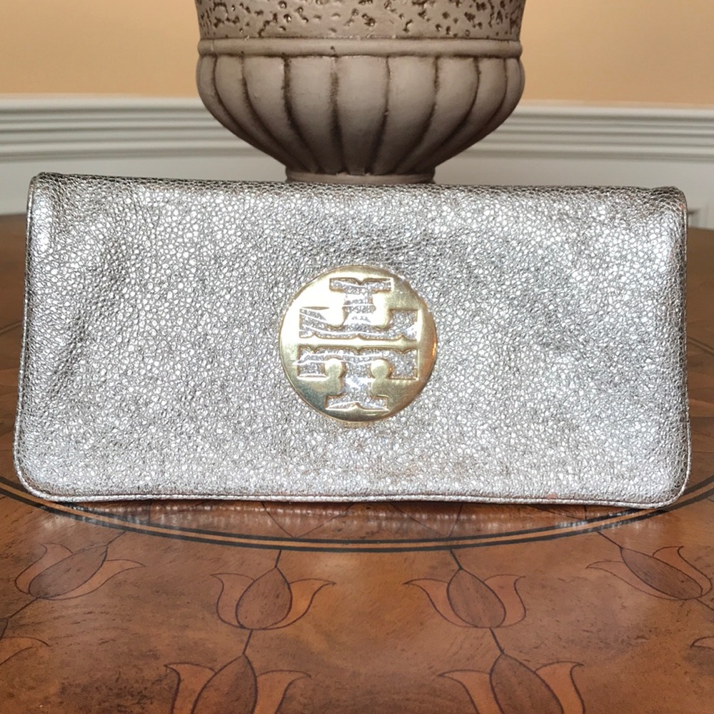 New Without Tag*Gold Tory Burch Clutch
